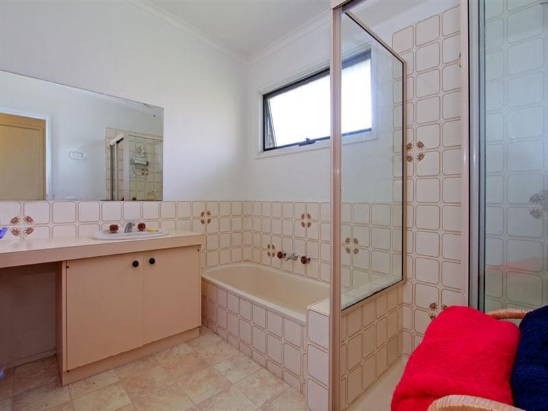 28 Nixon Street, Rosebud VIC 3939