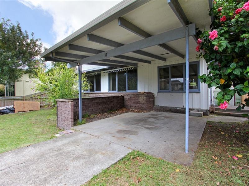 37 Kennington Avenue, Rosebud VIC 3939