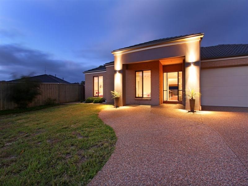 3 Fernwood Place, Rosebud VIC 3939