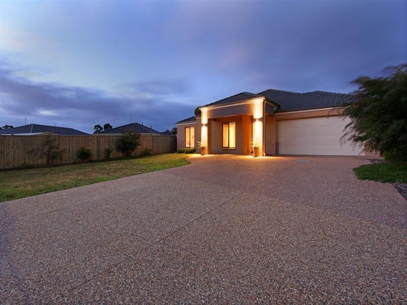 3 Fernwood Place, Rosebud VIC 3939