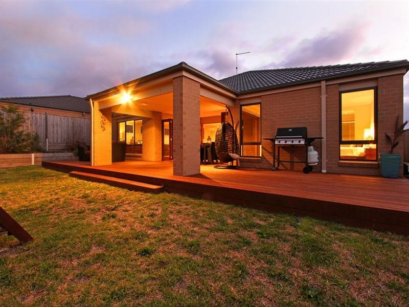 3 Fernwood Place, Rosebud VIC 3939