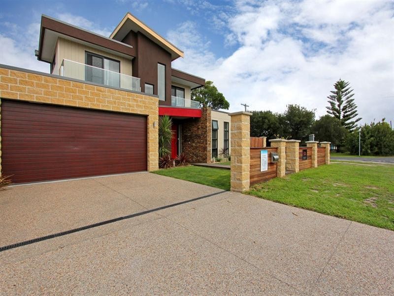 27 Grenville Grove, Rosebud West VIC 3940