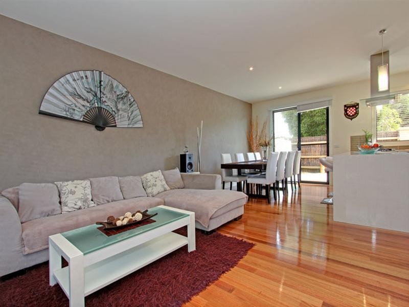 27 Grenville Grove, Rosebud West VIC 3940