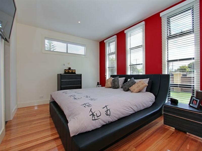 27 Grenville Grove, Rosebud West VIC 3940