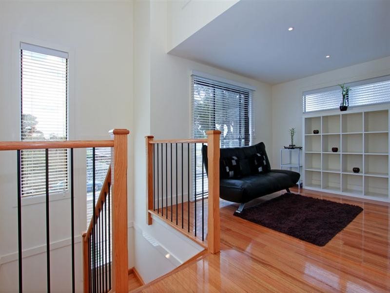 27 Grenville Grove, Rosebud West VIC 3940