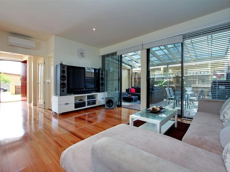 27 Grenville Grove, Rosebud West VIC 3940