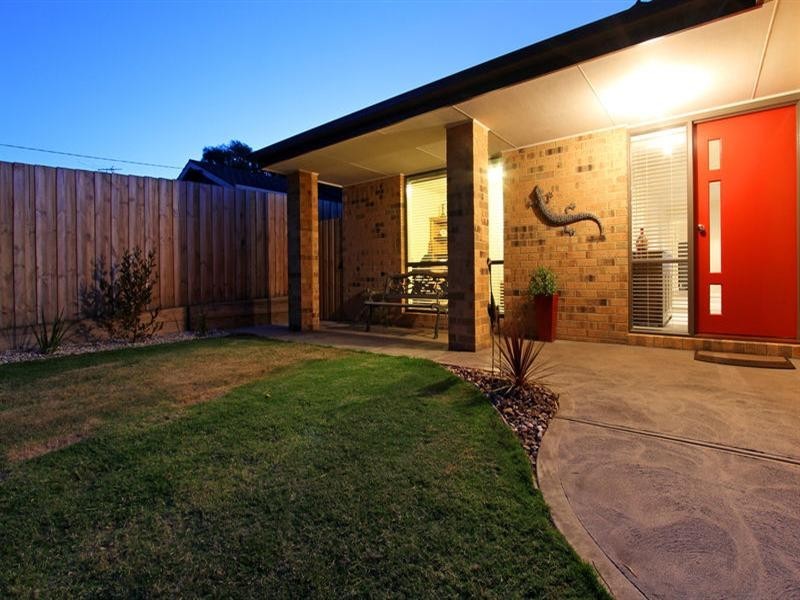 60 Flinders Avenue, Rosebud VIC 3939