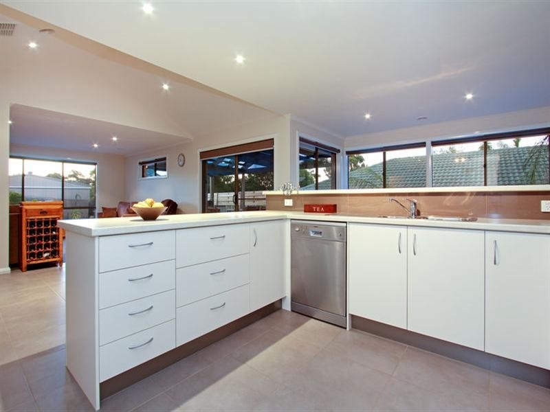 60 Flinders Avenue, Rosebud VIC 3939