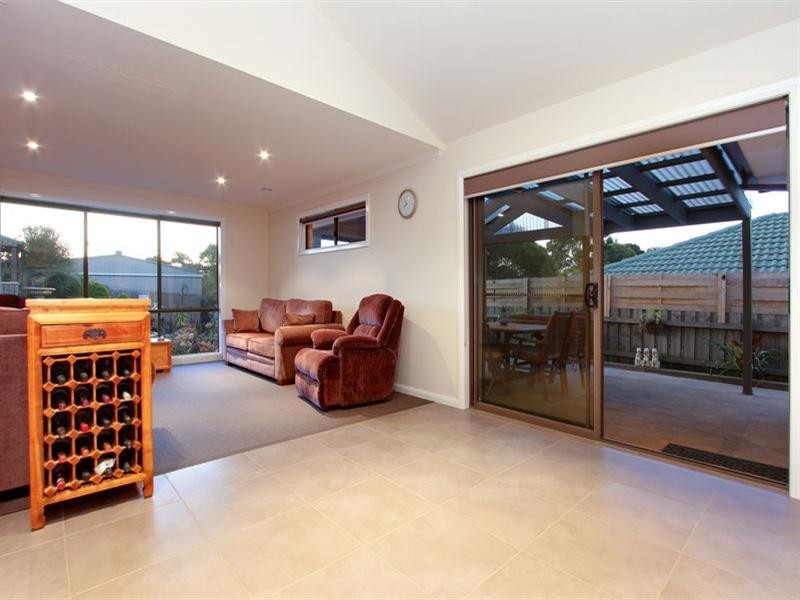 60 Flinders Avenue, Rosebud VIC 3939