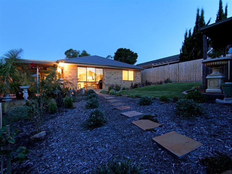 60 Flinders Avenue, Rosebud VIC 3939