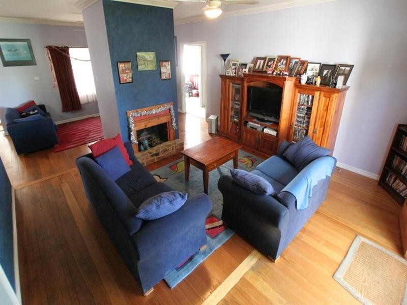 22 Chatfield Avenue, Rosebud West VIC 3940