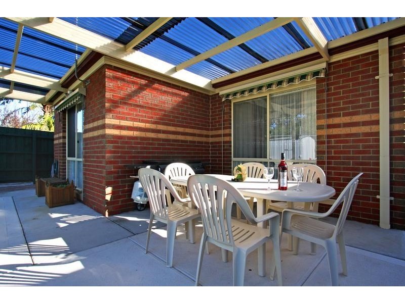 141 Ninth Avenue, Rosebud VIC 3939