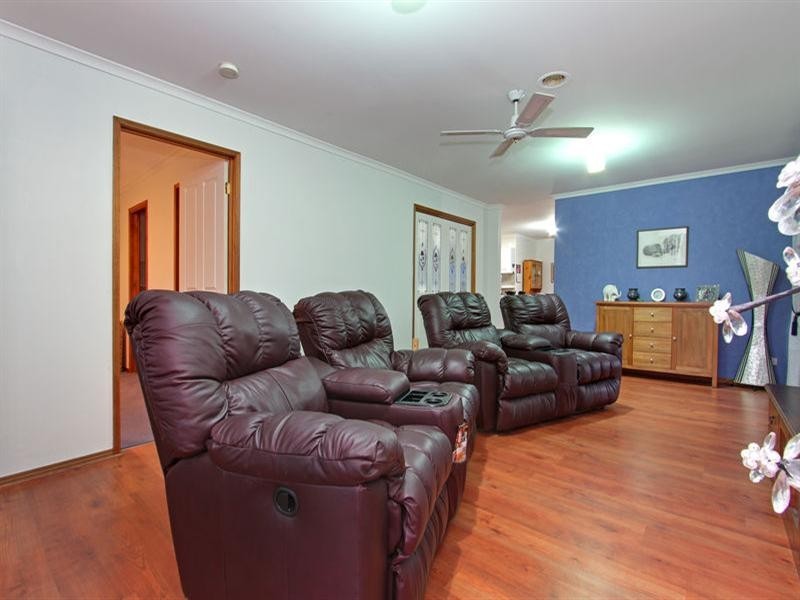 4 Seascape Place, Safety Beach VIC 3936