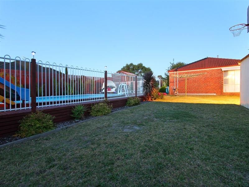 4 Seascape Place, Safety Beach VIC 3936