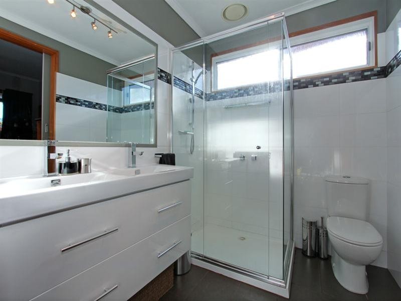 96 Ocean Street, Rosebud VIC 3939