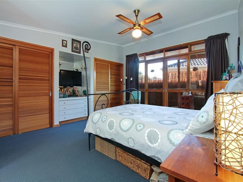 96 Ocean Street, Rosebud VIC 3939