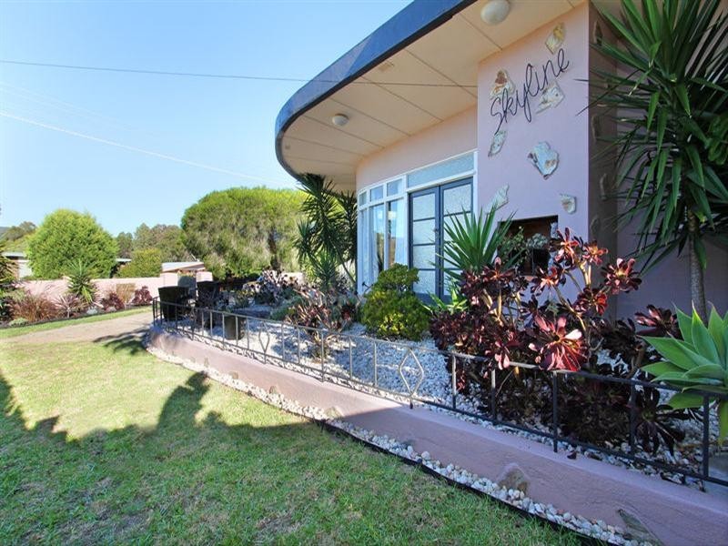 96 Ocean Street, Rosebud VIC 3939