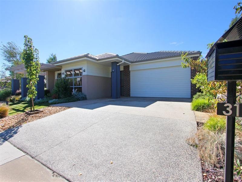 31 Parkedge Circuit, Rosebud VIC 3939