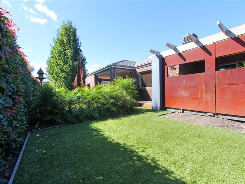 31 Parkedge Circuit, Rosebud VIC 3939