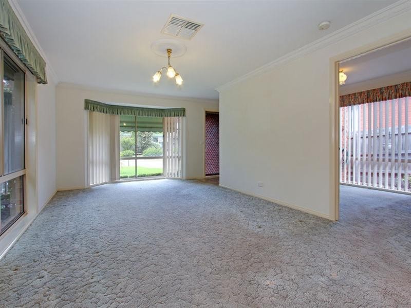 102 Ninth Avenue, Rosebud VIC 3939