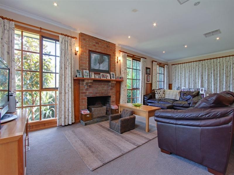 19 Coral Close, Rosebud VIC 3939