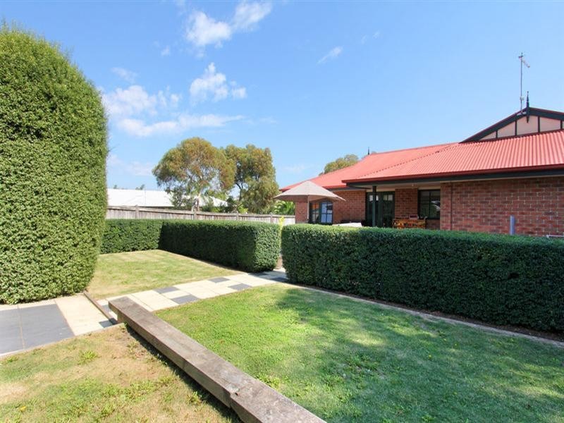 19 Coral Close, Rosebud VIC 3939