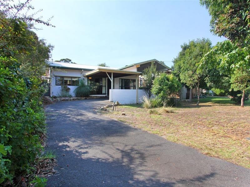 14 Clematis Avenue, Rosebud VIC 3939