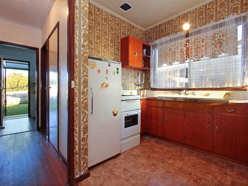 63 Eighth Avenue, Rosebud VIC 3939