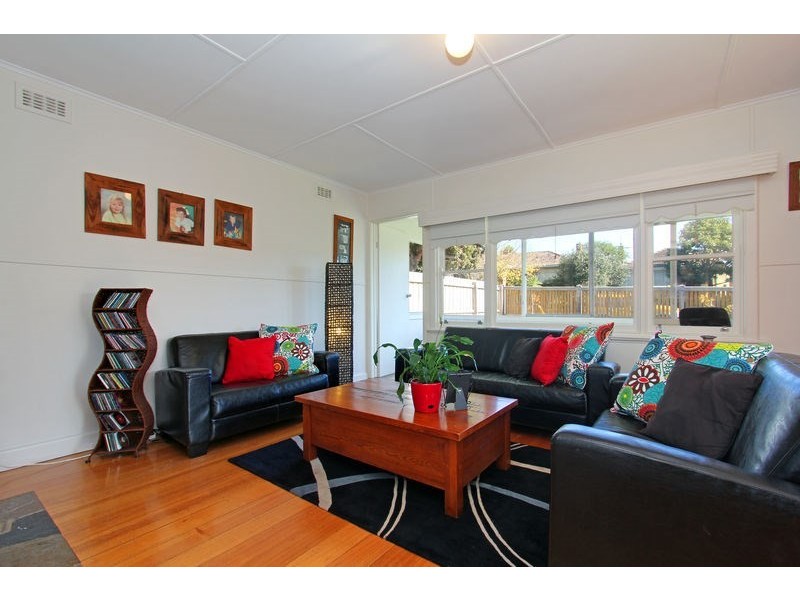 55 Fourth Avenue, Rosebud VIC 3939