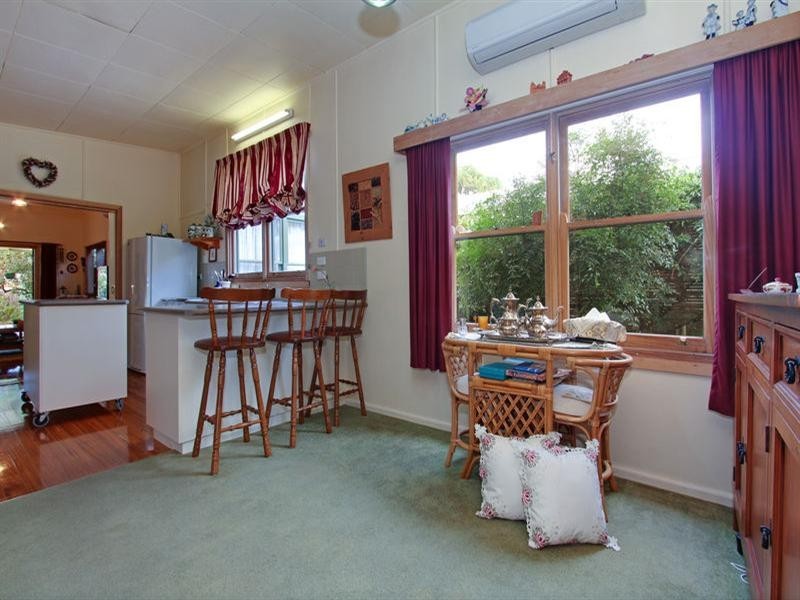 49 Sixth Avenue, Rosebud VIC 3939