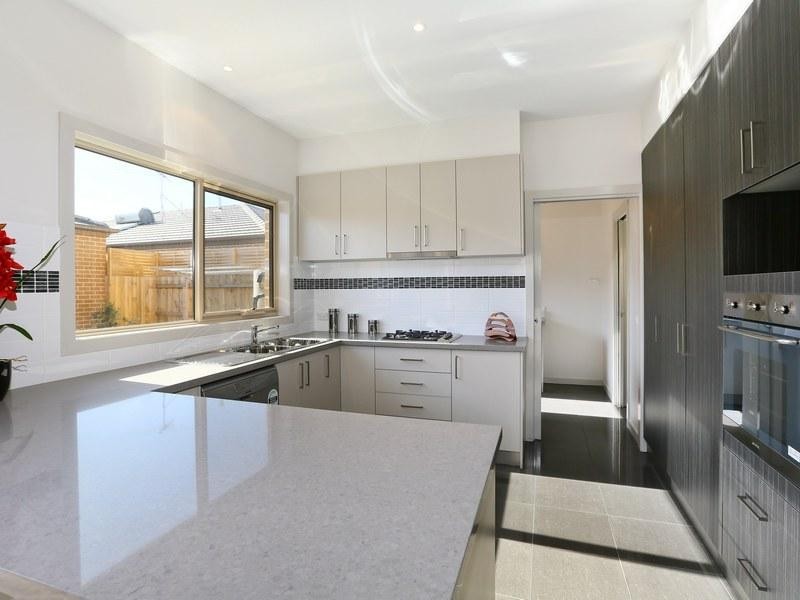 60 South Road, Rosebud VIC 3939