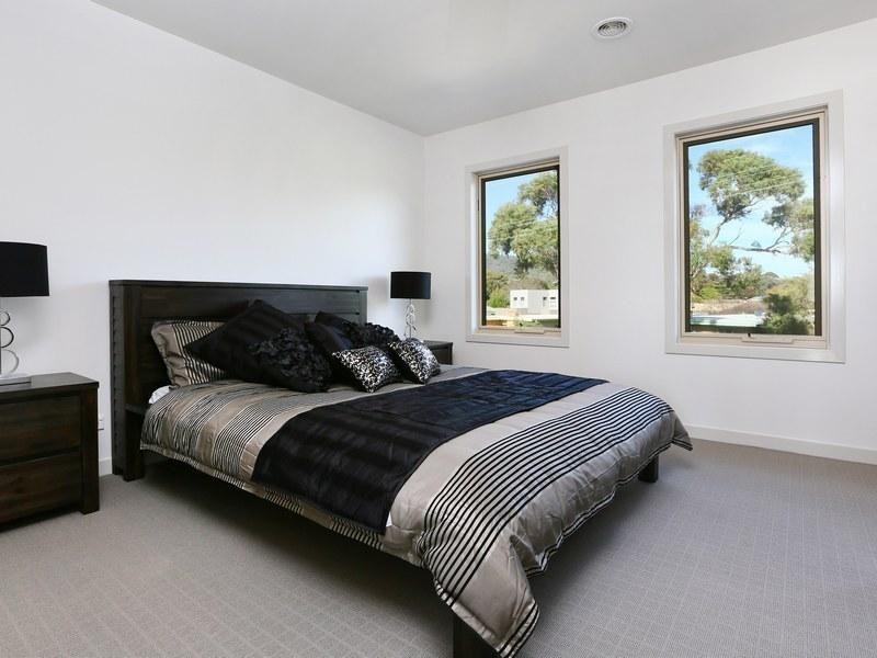 60 South Road, Rosebud VIC 3939