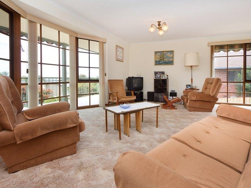 3 Crest Drive, Rosebud VIC 3939