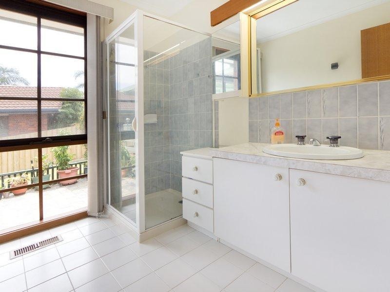 3 Crest Drive, Rosebud VIC 3939