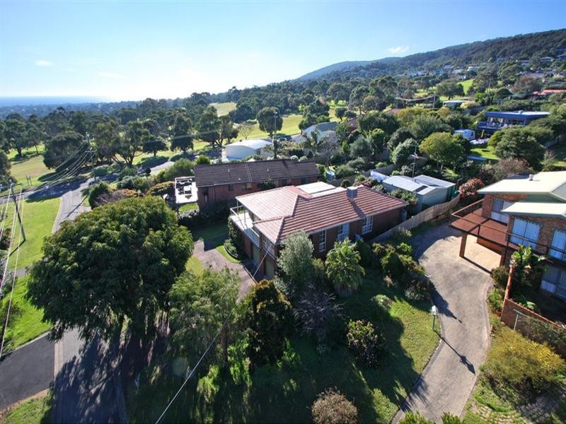 3 Crest Drive, Rosebud VIC 3939
