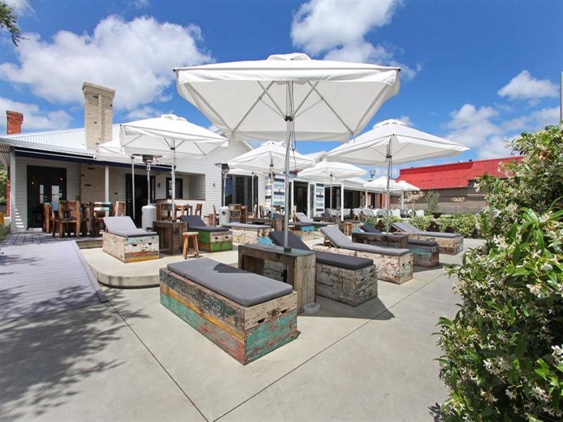 4 The Avenue, Mccrae VIC 3938