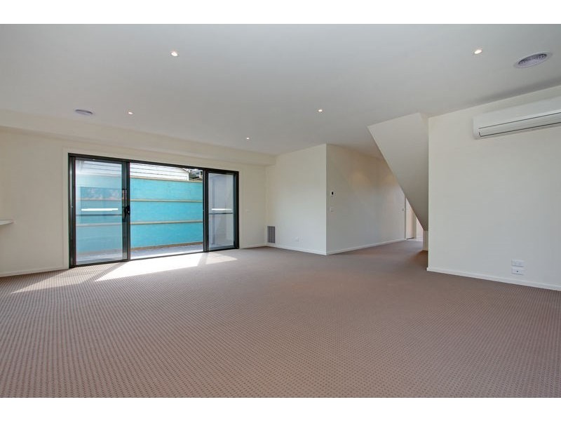 64 Rosebud Parade, Rosebud VIC 3939