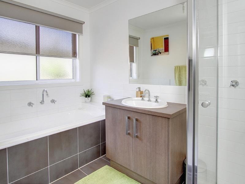 24 Peninsula Sands Boulevard, Rosebud VIC 3939