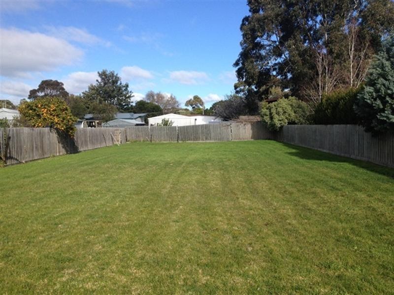 6 Foothills Avenue, Mccrae VIC 3938