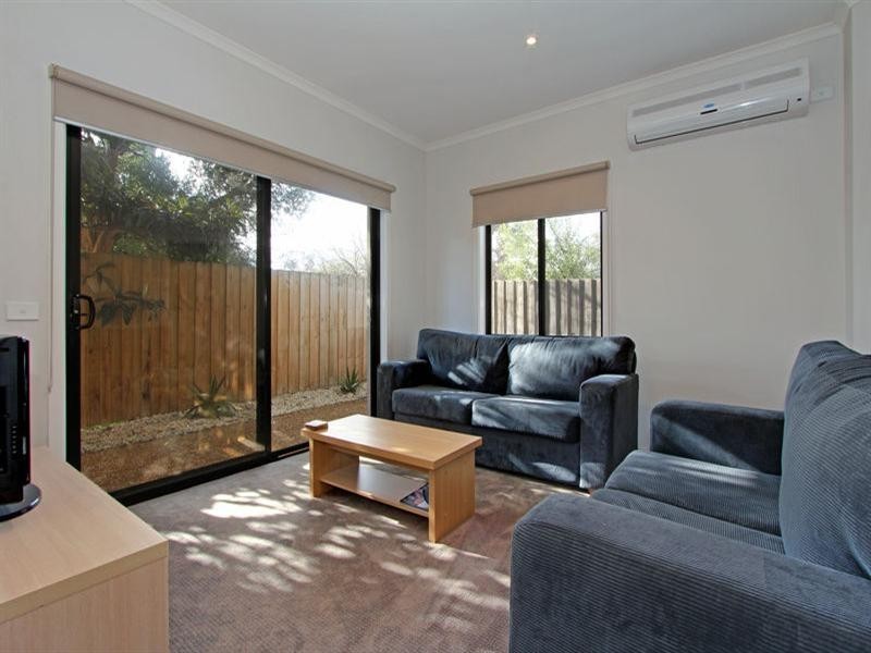 3/28 Broadway, Rosebud VIC 3939