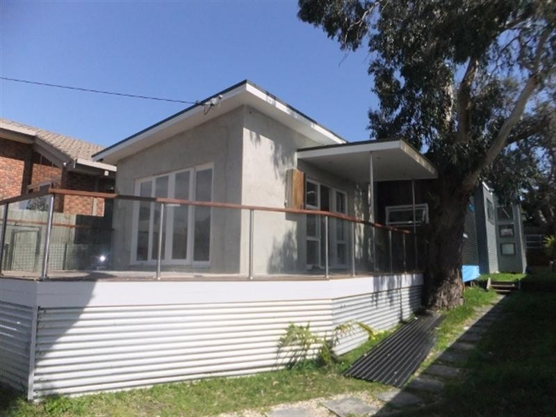 76 Sixth Avenue, Rosebud VIC 3939