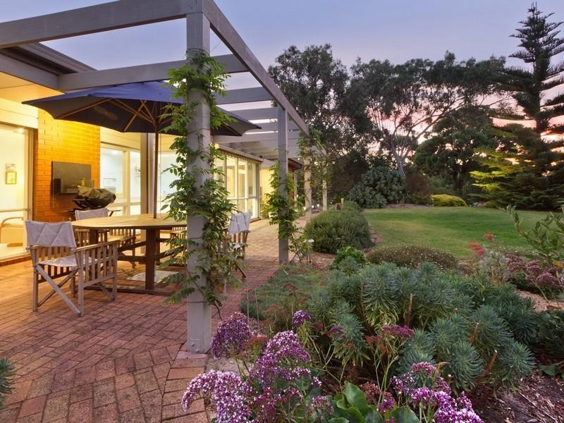 71 Lockhart Drive, Rosebud VIC 3939