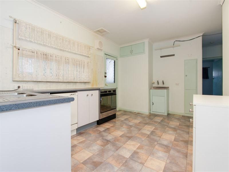 10 Mawarra Avenue, Rosebud West VIC 3940