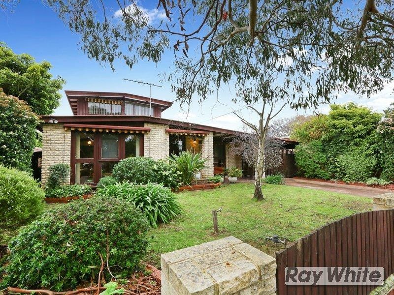 37 Woodvale Grove, Rosebud VIC 3939