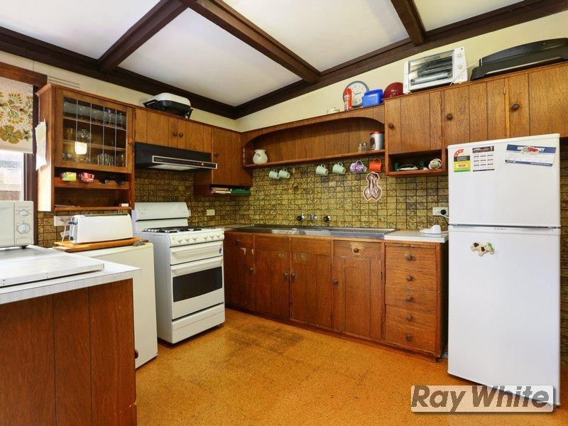 37 Woodvale Grove, Rosebud VIC 3939