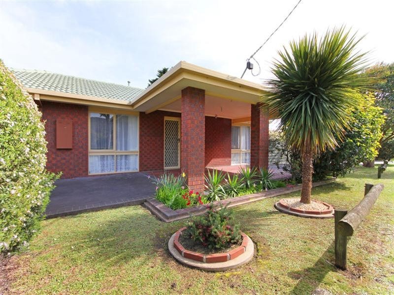 2 Mt View Road, Rosebud VIC 3939