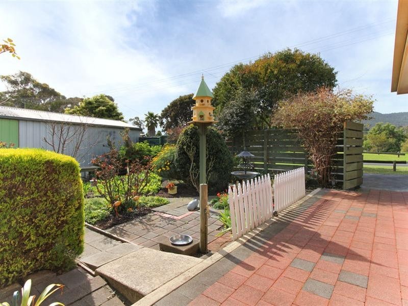 2 Mt View Road, Rosebud VIC 3939