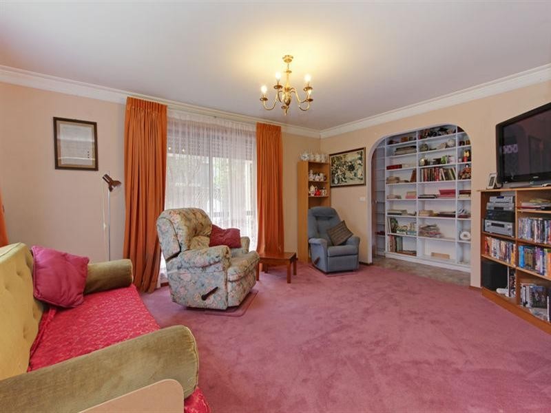 33 Lyon Street, Rosebud VIC 3939