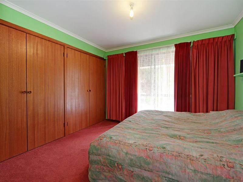 33 Lyon Street, Rosebud VIC 3939