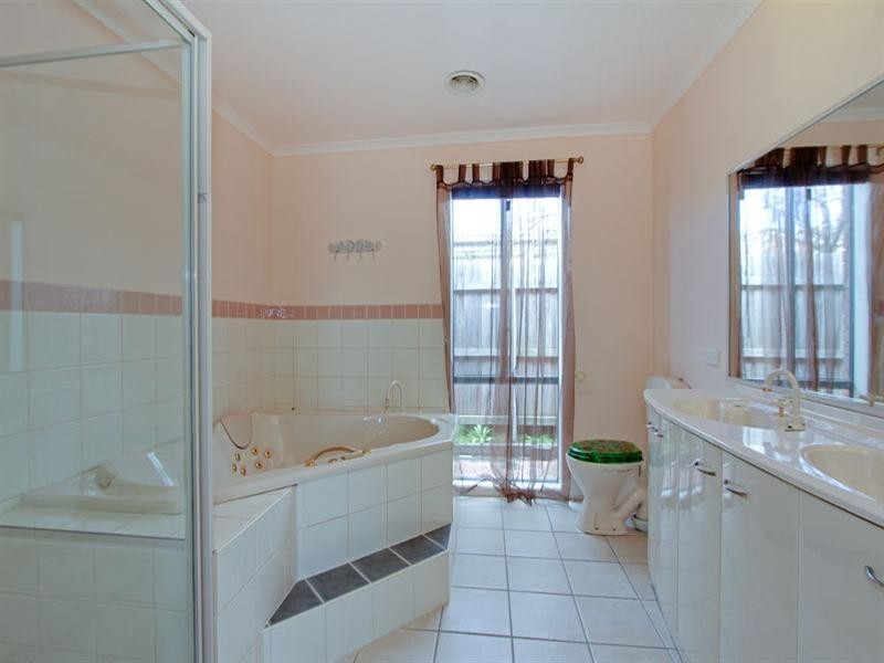 31 Dusky Drive, Safety Beach VIC 3936